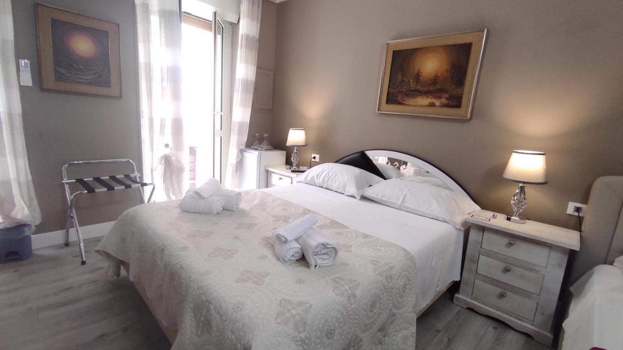 Yaki Domo Bed & Breakfast กาญารี ภายนอก รูปภาพ